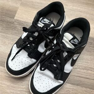 Nike Panda Dunks